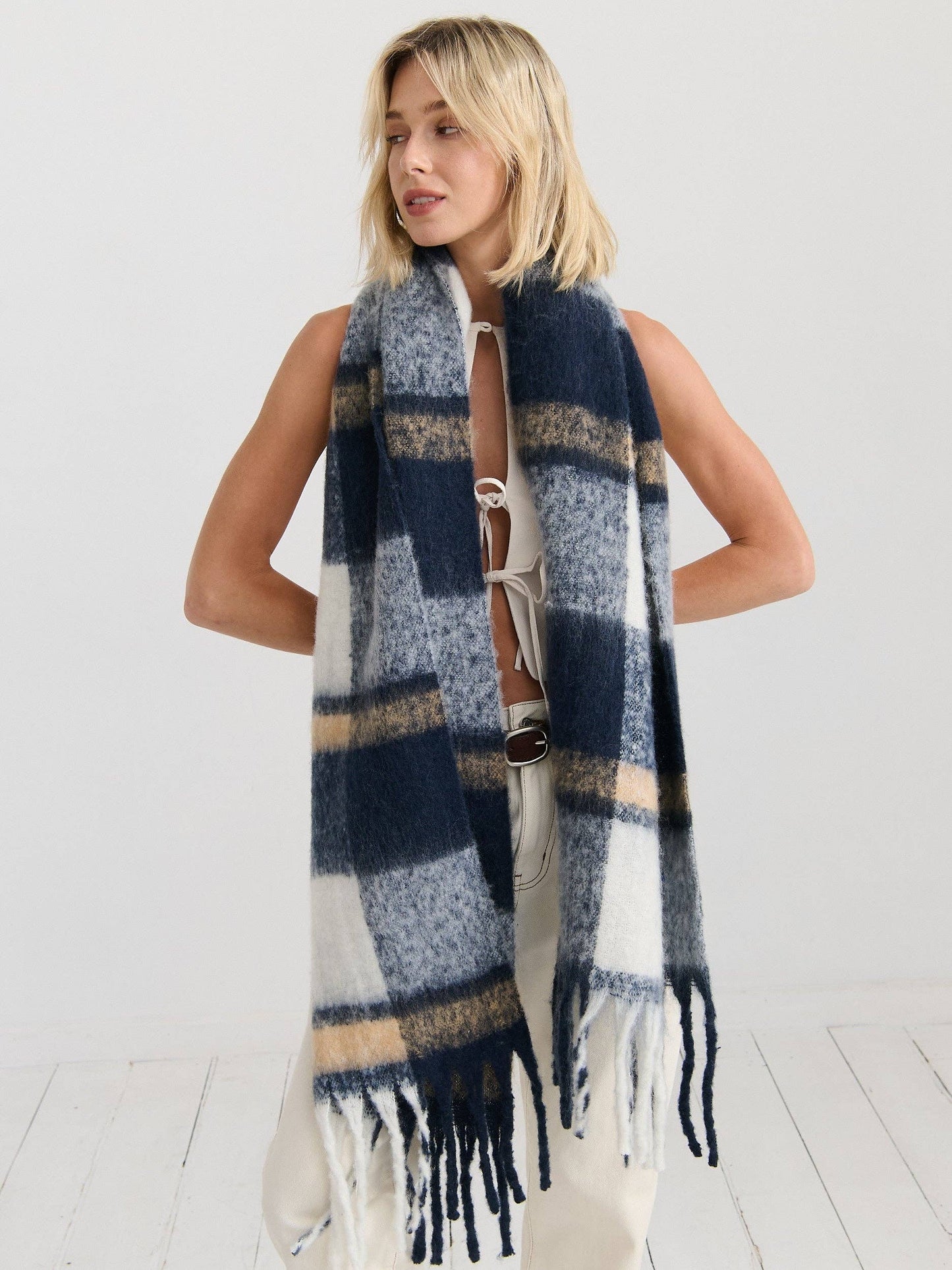 Pierre Checkered Fluffy Scarf
