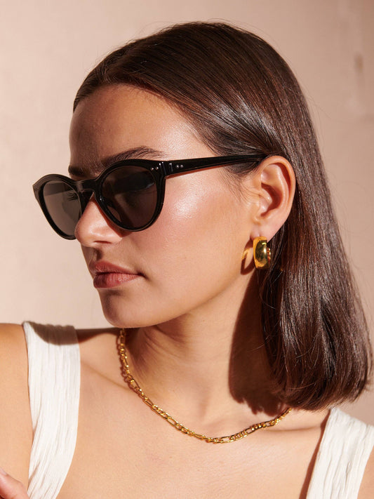 Clinton Circular Sunglasses in Black